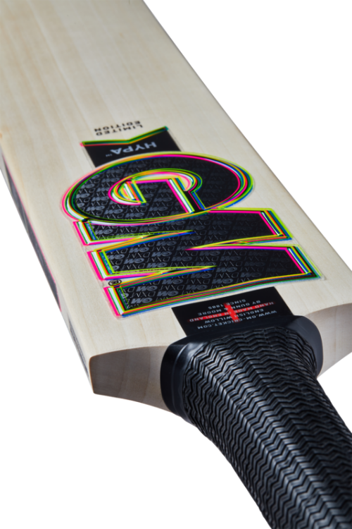 Hypa Cricket Bat 404 Junior Sizes